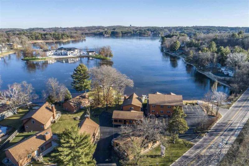 Malibu Home At Thunderbird Wisconsin Dells Exterior photo